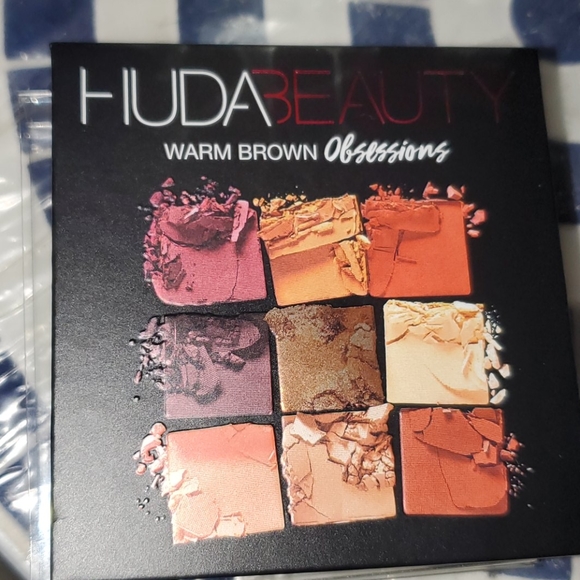 Huda Beauty Obsessions Eye Shadow Warm Brown - Picture 4 of 5